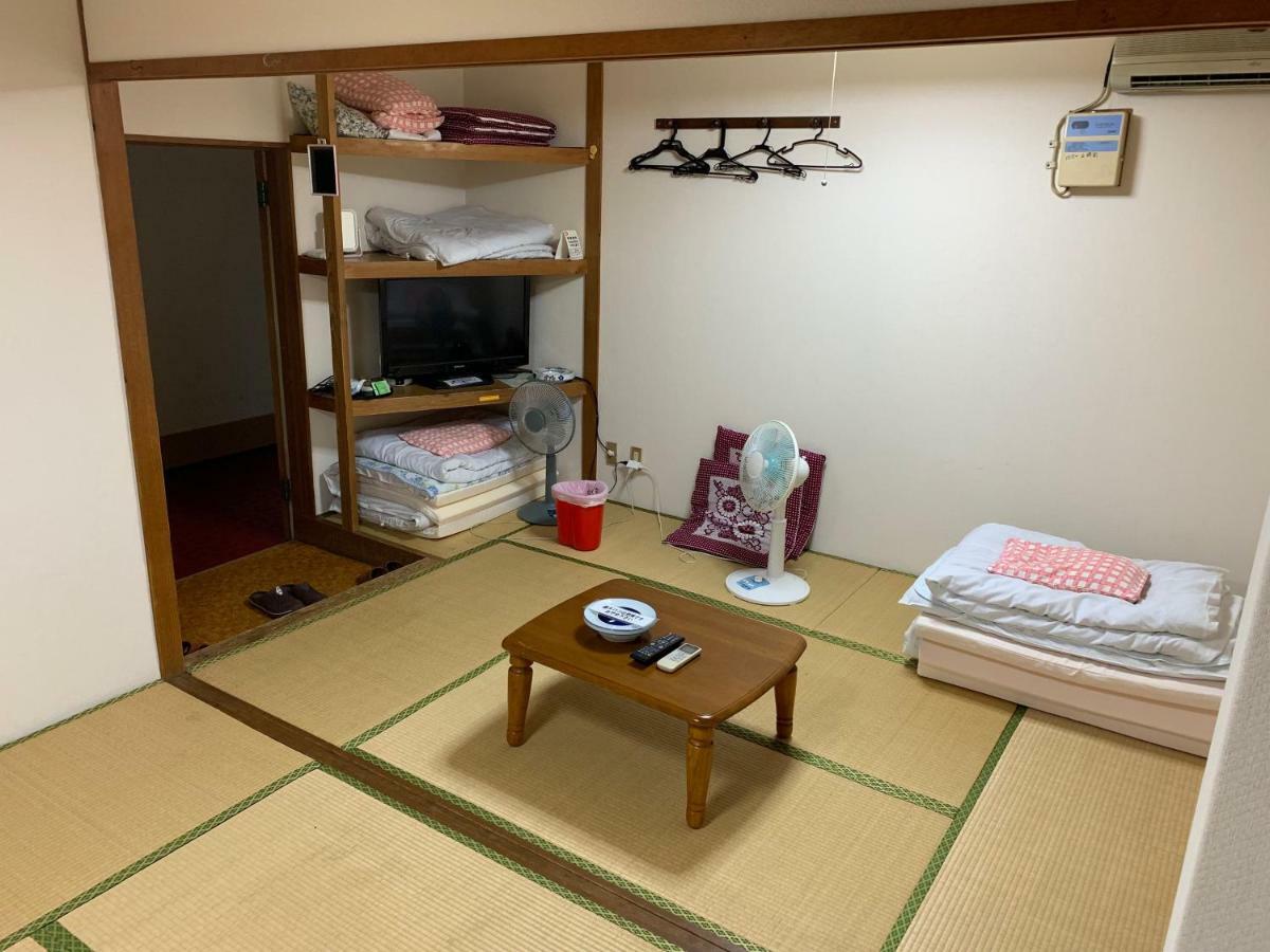 Business Ryokan Asahi Фукуока Екстериор снимка